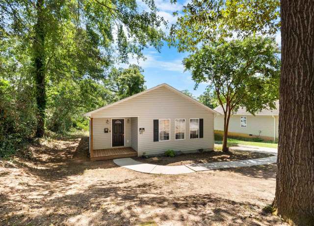 Property at 117 Chester St, Spartanburg, SC 29301, 3 beds, 2 baths