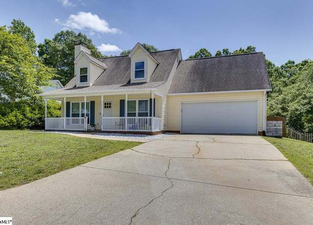 Property at 221 Twin Falls Dr, Simpsonville, SC 29680, 3 beds, 2.5 baths