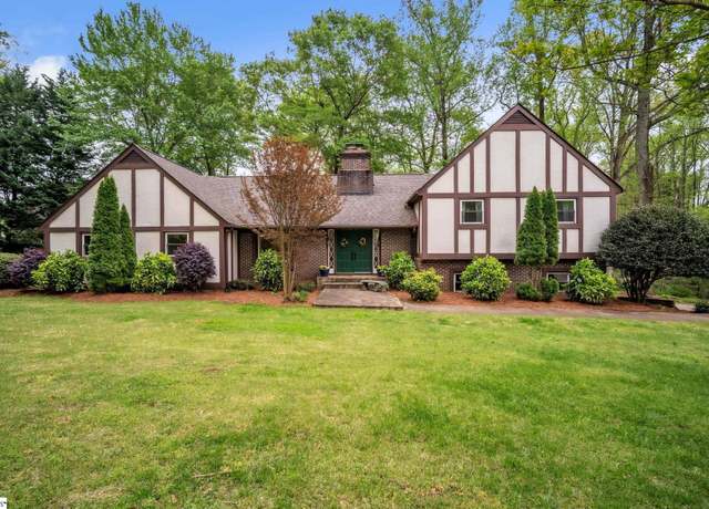 Property at 105 Lancelot Ct, Simpsonville, SC 29681, 5 beds, 3.5 baths