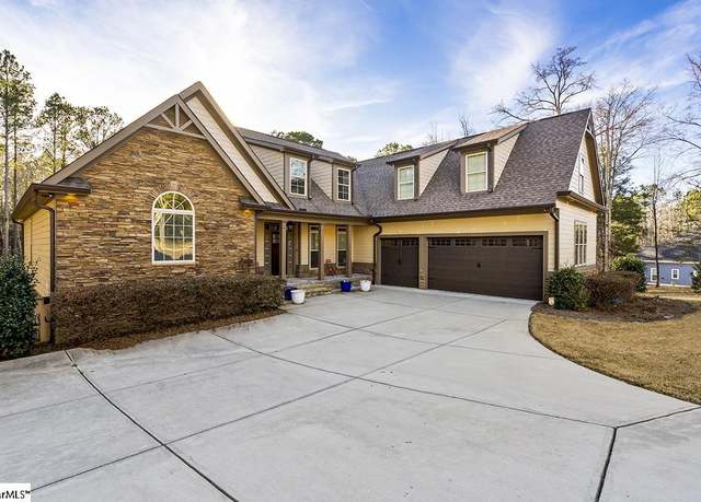 Property at 111 Abercrombie Pt, Greenwood, SC 29649, 6 beds, 4.5 baths