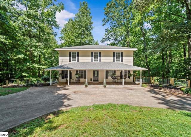 Property at 139 Morningside Dr, Easley, SC 29640, 4 beds, 2.5 baths