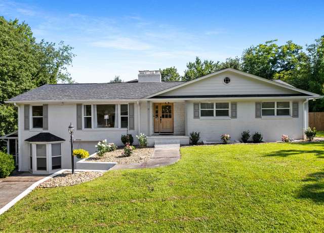 Property at 11 Northway Dr, Taylors, SC 29687, 4 beds, 3 baths