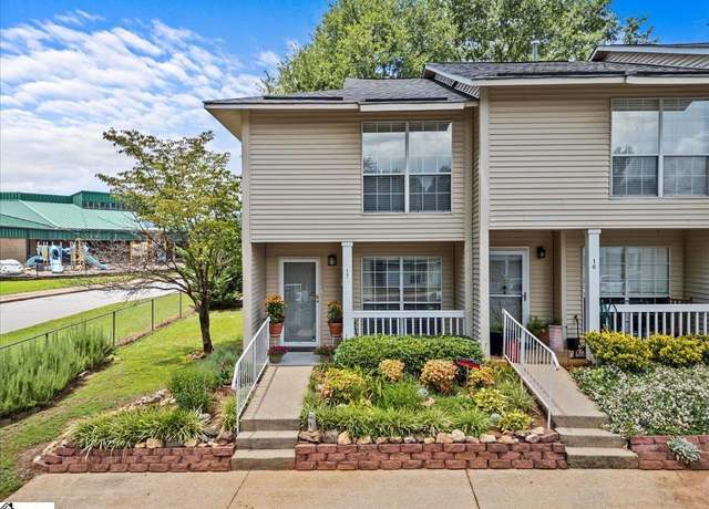 Property at 17 Bear Grass Ct, Greenville, SC 29605, 2 beds, 2.5 baths
