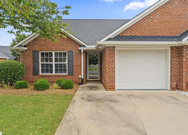 Property at 406 Hunting Creek Dr, Simpsonville, SC 29681, 2 beds, 2 baths