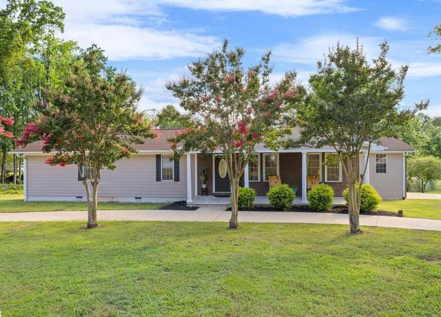 Property at 102 Steeplechase Ct, Simpsonville, SC 29681, 3 beds, 2 baths
