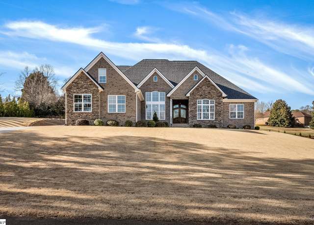 Property at 213 Aberdeen Dr, Anderson, SC 29621, 5 beds, 4.5 baths