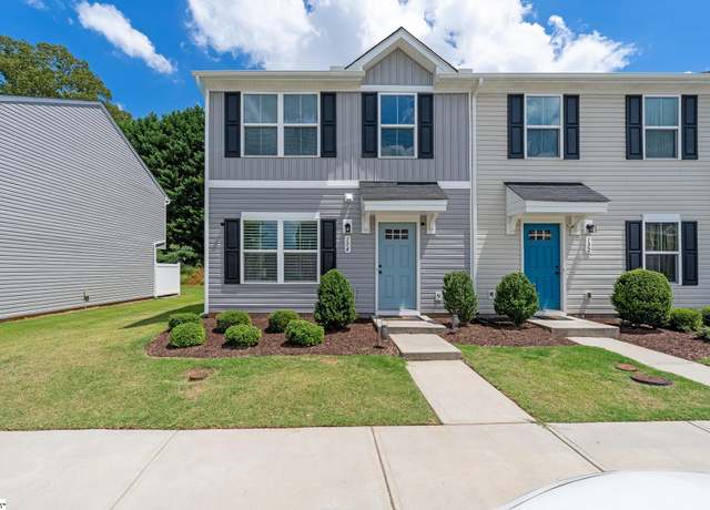 Property at 134 Fernside Ct, Greenville, SC 29617, 3 beds, 2.5 baths