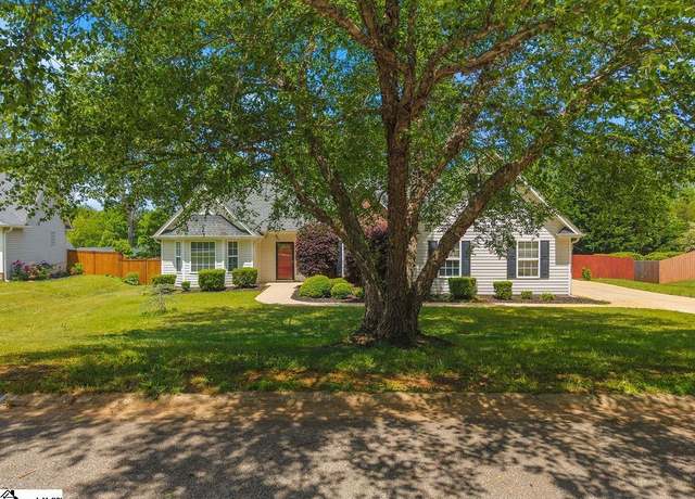 Property at 106 Brandi Starr Ct, Greer, SC 29651, 3 beds, 2 baths