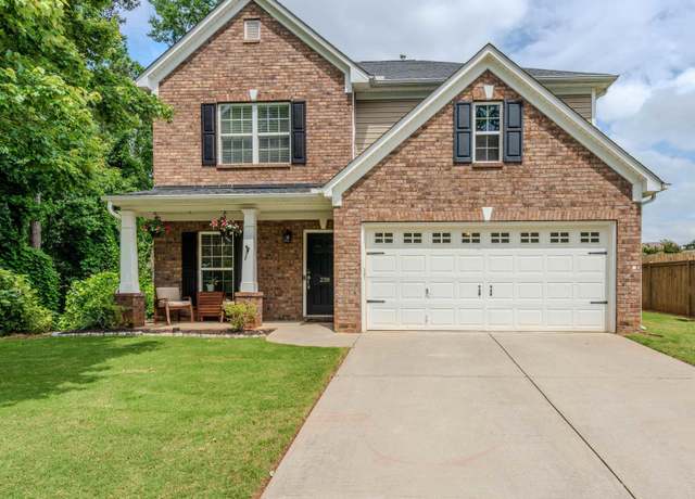 Property at 238 Oak Branch Dr, Simpsonville, SC 29681, 4 beds, 2.5 baths