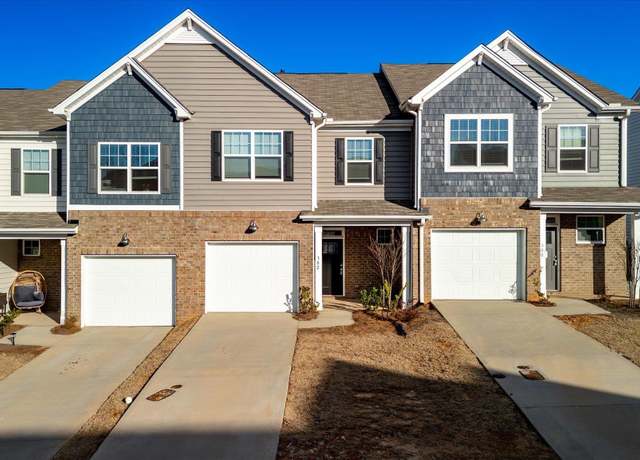 Property at 302 E Compass Way, Easley, SC 29640, 3 beds, 2.5 baths