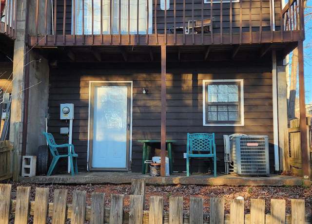 Property at 1034 Ridgeview Ln, Seneca, SC 29678-4259, 2 beds, 1.5 baths
