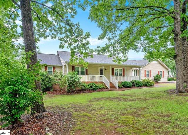 Property at 107 Aiken Farm Rd, Pickens, SC 29671, 3 beds, 2 baths