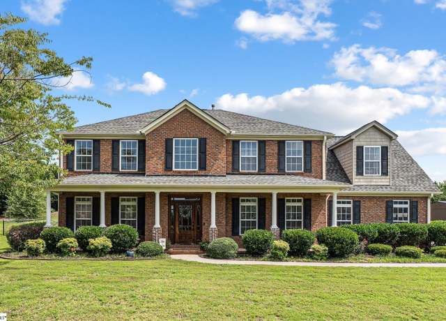 Property at 109 Carnoustie Cir, Anderson, SC 29621, 4 beds, 2.5 baths