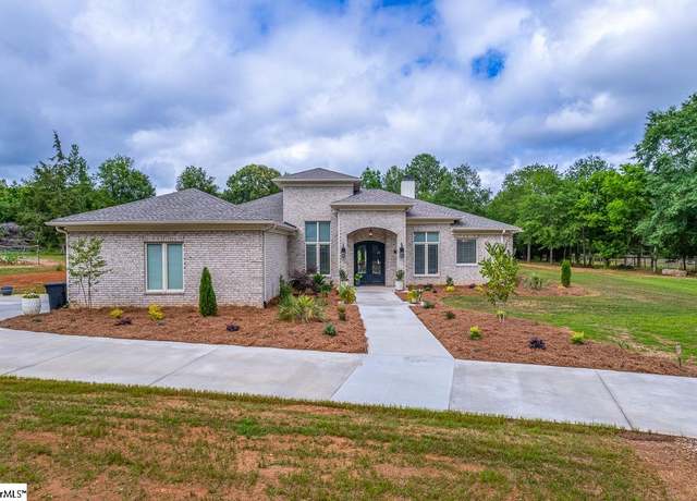 Property at 2765 Brockman Mcclimon Rd, Greer, SC 29651, 3 beds, 2.5 baths