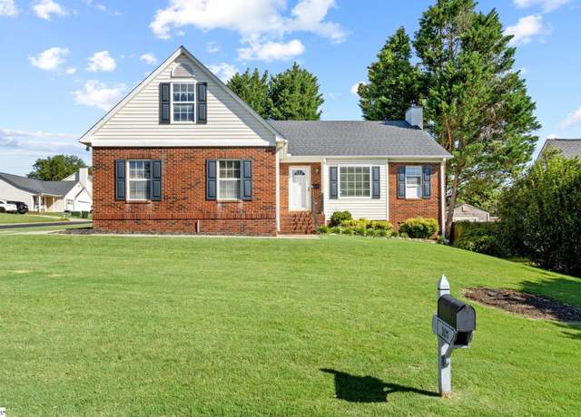 Property at 101 Wilder Ct, Greer, SC 29650, 3 beds, 2 baths