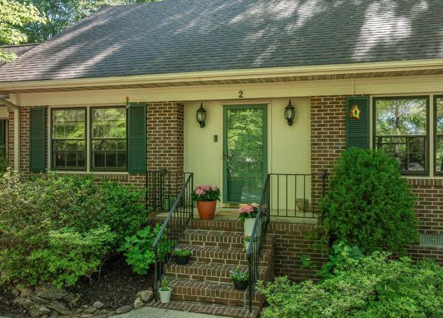 Property at 2 Finley Ct, Mauldin, SC 29662, 3 beds, 2.5 baths