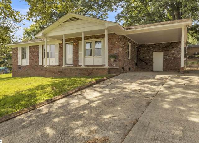 Property at 6 Kathryan Cir, Greenville, SC 29605, 3 beds, 2 baths