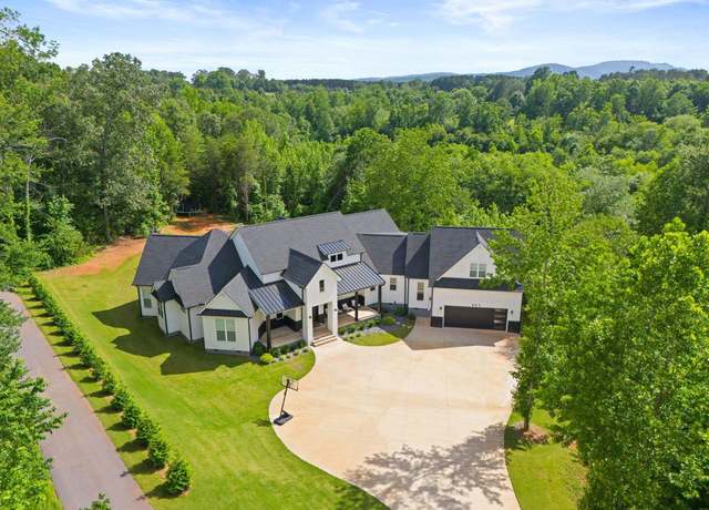 Property at 421 Lynn Rd, Taylors, SC 29687-0613, 4 beds, 5 baths