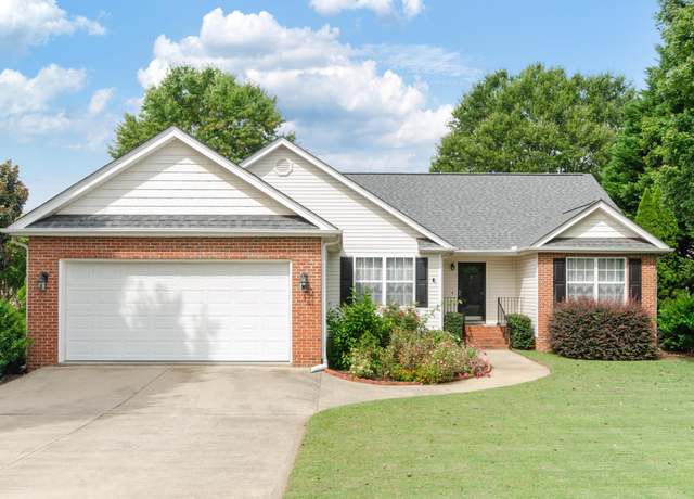 Property at 3 Heart Ct, Greer, SC 29651, 3 beds, 2 baths