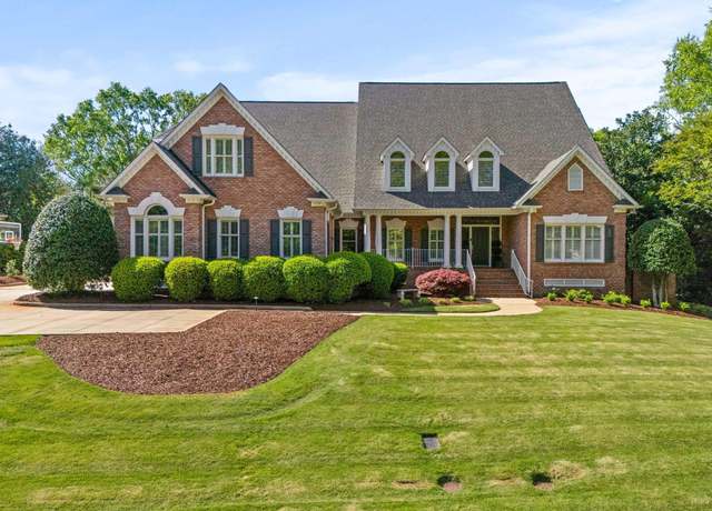 Property at 203 Barrington Park Dr, Greer, SC 29650, 5 beds, 3.5 baths