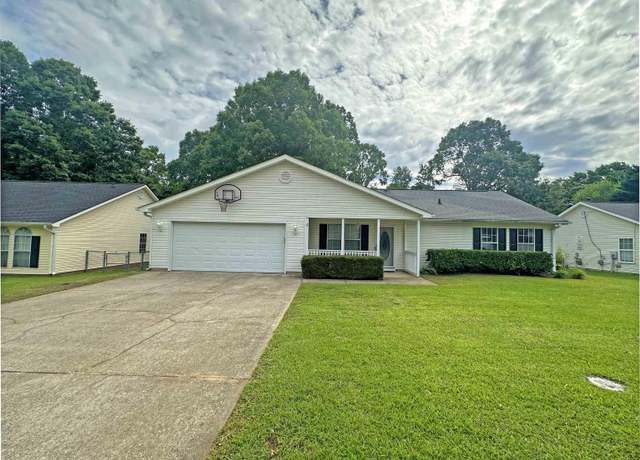 Property at 524 Country Gardens Dr, Fountain Inn, SC 29644, 3 beds, 2 baths