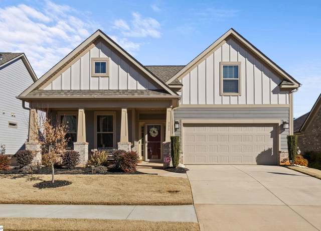 Property at 111 Ravencrest Ct, Simpsonville, SC 29680, 3 beds, 2 baths