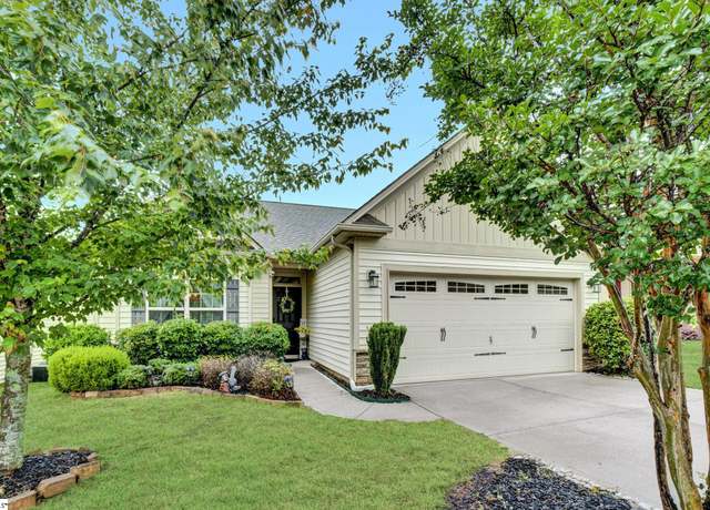 Property at 104 Penrith Ct, Simpsonville, SC 29681, 3 beds, 2 baths