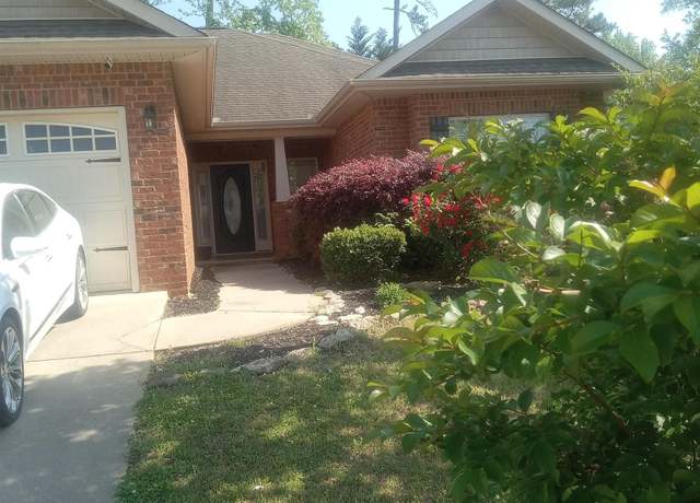 Property at 504 Airdale Ln, Simpsonville, SC 29680, 3 beds, 2 baths