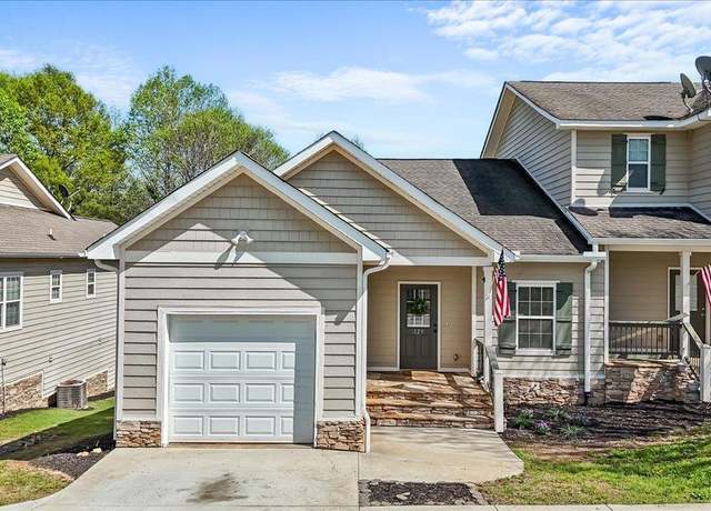 Property at 529 E Perkins Creek Rd, Seneca, SC 29678, 3 beds, 3 baths