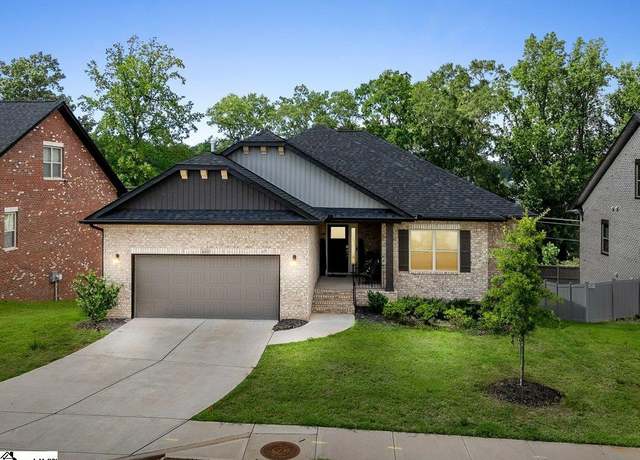 Property at 400 Rolling Waters Dr, Greenville, SC 29605, 5 beds, 3 baths