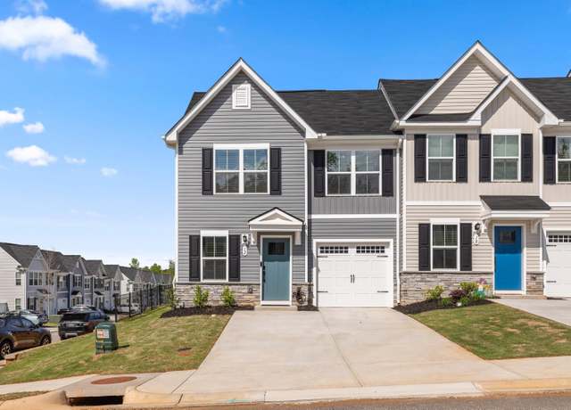 Property at 12 Hargrove Ct, Greenville, SC 29617, 3 beds, 2.5 baths