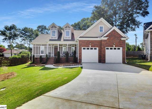 Property at 11 Manorwood Ct, Simpsonville, SC 29681, 5 beds, 3 baths