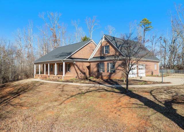 Property at 1064 Old Vinland School Rd, Easley, SC 29640, 3 beds, 2.5 baths