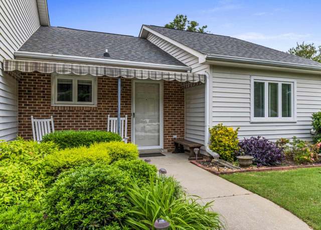 Property at 213 Creek Forest Dr, Greenville, SC 29615, 2 beds, 2 baths