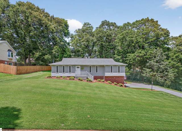 Property at 306 Verner Dr, Greenville, SC 29617, 3 beds, 2 baths
