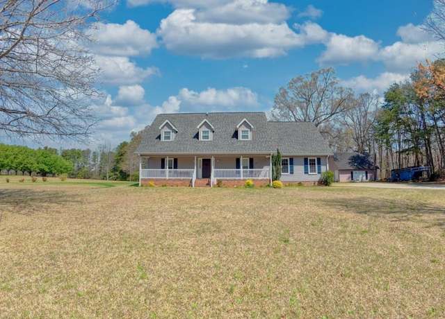 Property at 124 Pink Dill Mill Rd, Greer, SC 29651, 4 beds, 2.5 baths