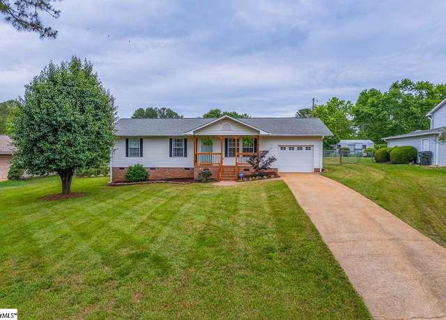 Property at 217 Ponder Rd, Greer, SC 29651, 3 beds, 1.5 baths
