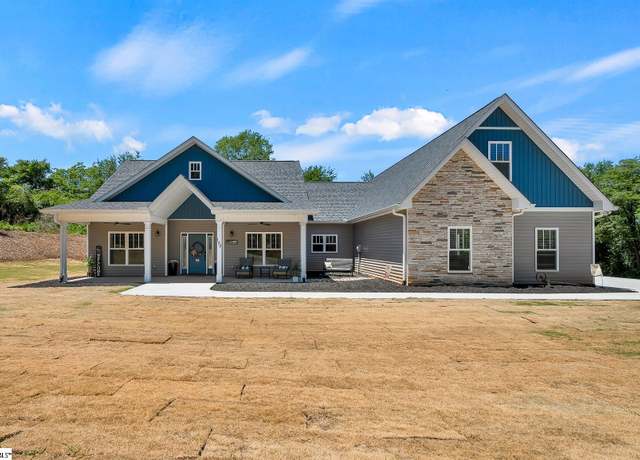 Property at 100 Grandview Dr, Anderson, SC 29625, 3 beds, 2 baths