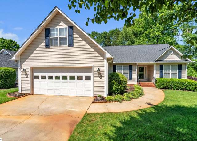 Property at 8 Pheasant Ridge Dr, Taylors, SC 29687, 3 beds, 2 baths