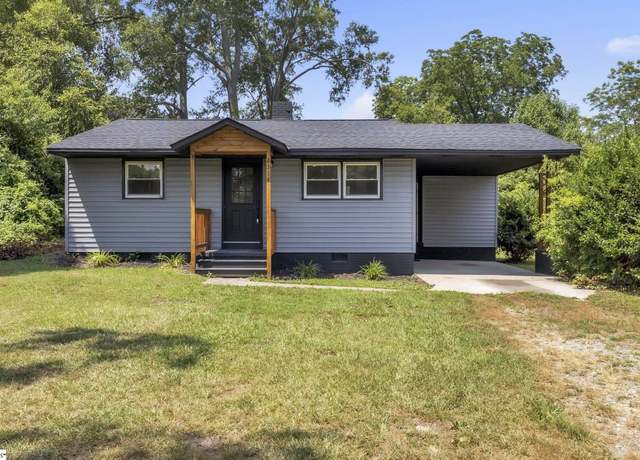 Property at 2318 S Mcduffie St, Anderson, SC 29624, 2 beds, 2 baths