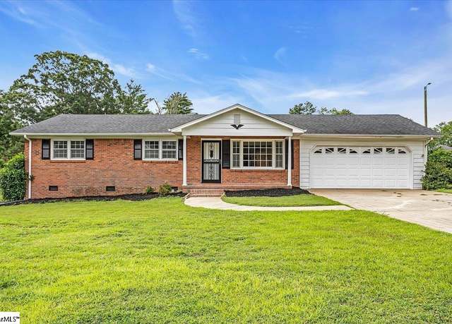Property at 102 Lawton St, Greer, SC 29651, 3 beds, 2 baths