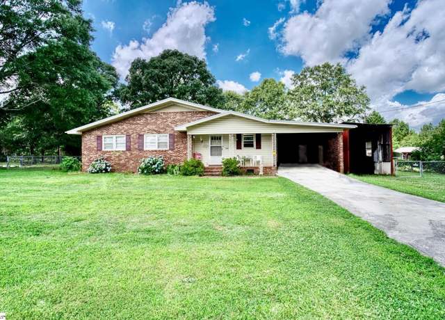 Property at 206 Friendship Ln, Anderson, SC 29624, 3 beds, 2 baths
