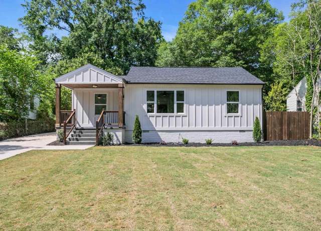Property at 14 Pleasant Ridge Ave, Greenville, SC 29605, 3 beds, 2.5 baths