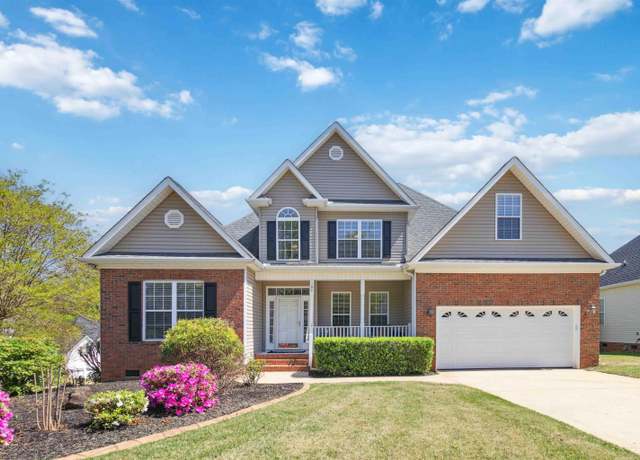 Property at 104 Netherland Ln, Simpsonville, SC 29681, 4 beds, 2.5 baths