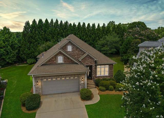 Property at 207 Hunters Ct, Greenville, SC 29617, 3 beds, 2 baths