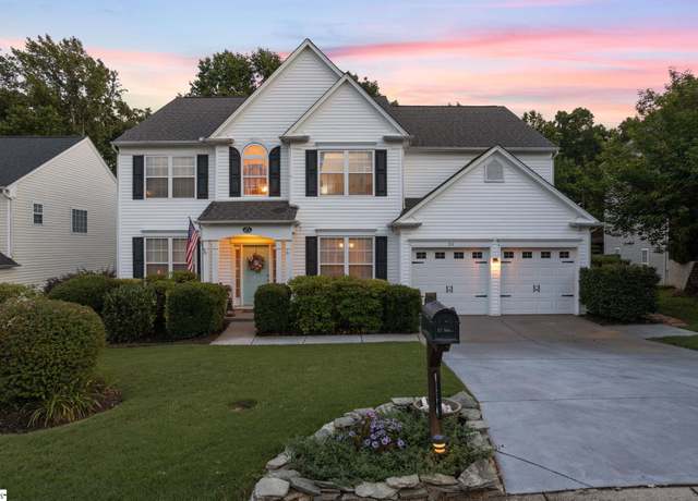 Property at 514 Collingsworth Ln, Greenville, SC 29615, 4 beds, 2.5 baths