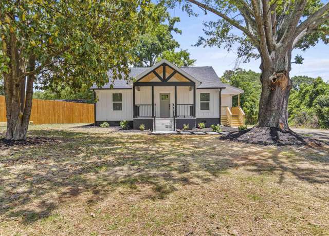 Property at 303 Old Piedmont Hwy, Greenville, SC 29605, 3 beds, 2.5 baths