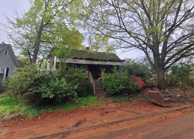 Property at 13 Henry St, Greenville, SC 29642, 1 bed, 1 bath