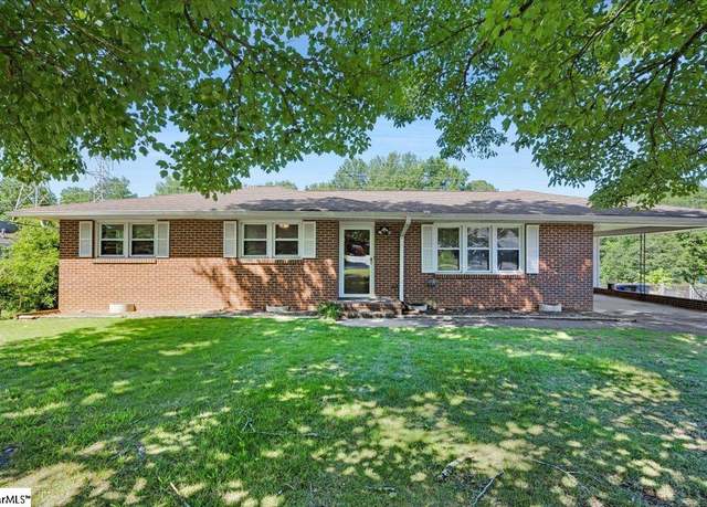 Property at 418 Penarth Dr, Greenville, SC 29617, 3 beds, 1.5 baths