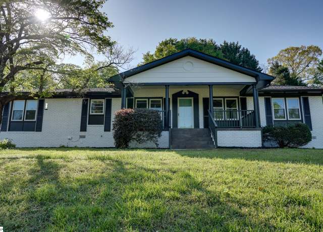 Property at 207 American Legion Rd, Greer, SC 29651, 3 beds, 2 baths
